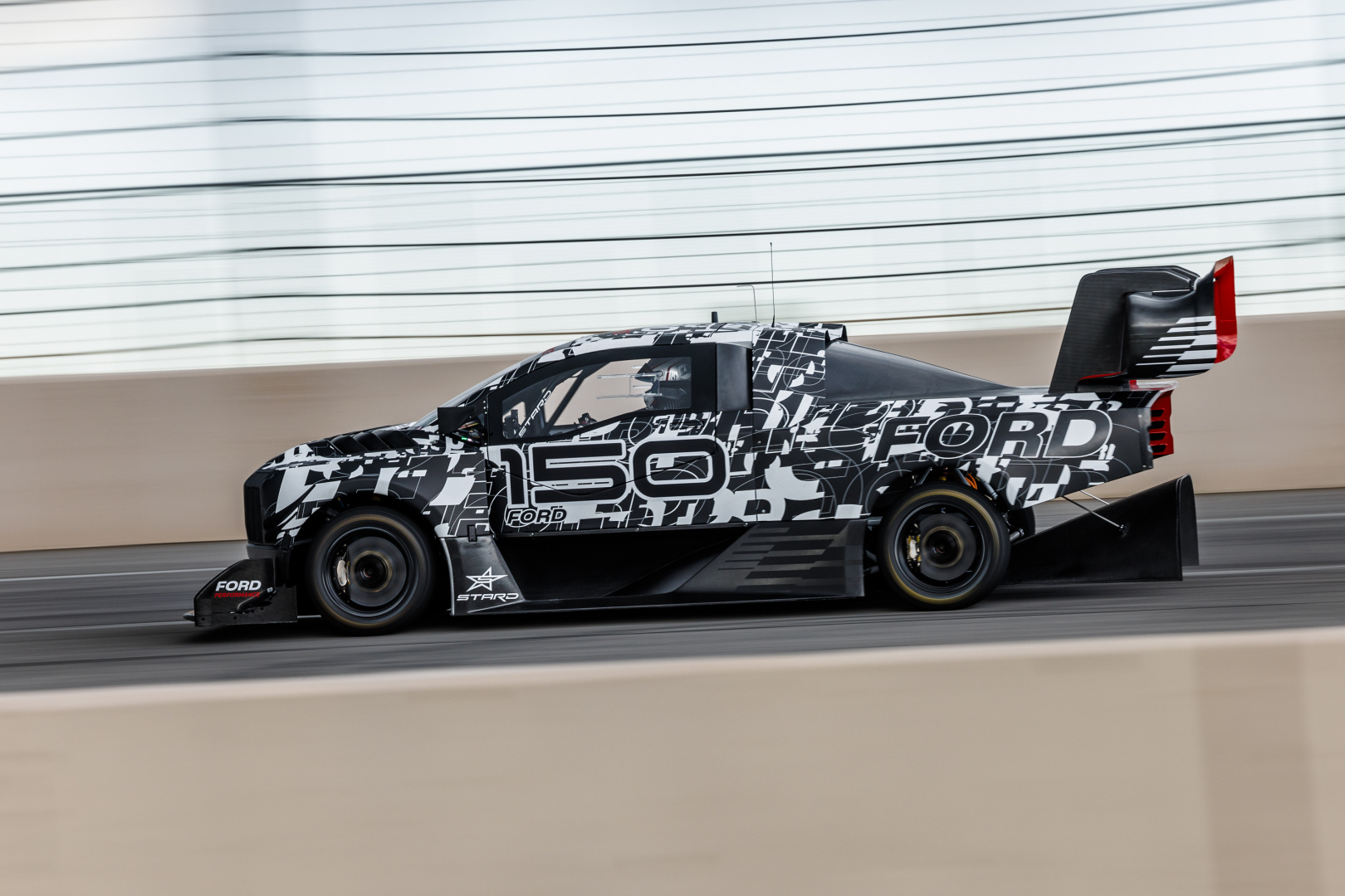 SMALL_SuperTruck Camo Side